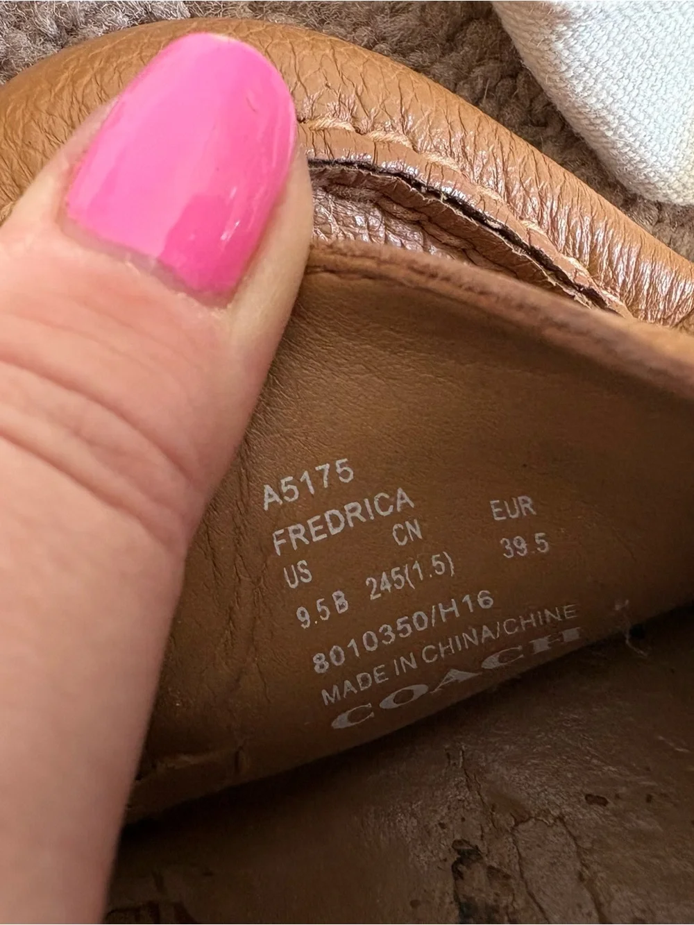 Coach Women's Brown Leather Slip-On Fredrica Loafers Logo Comfort Round Toe 9.5